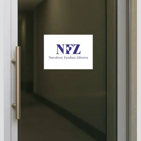 Naklejka logo NFZ z pełną nazwą